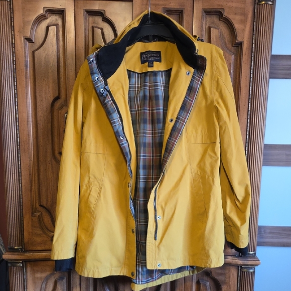 Pendleton Jackets & Blazers - Pendleton Women's Mustard Raincoat with Plaid Lining